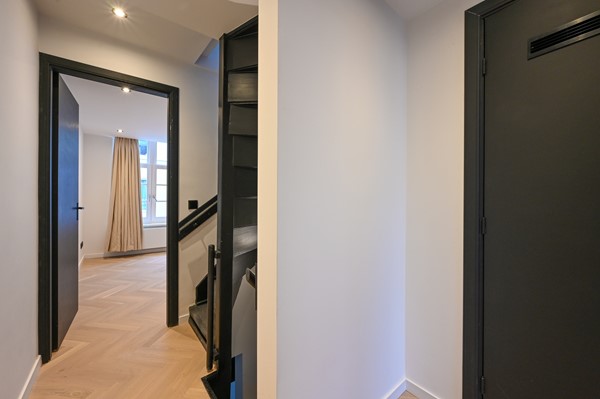 Medium property photo - Oog In 'T Zeilstraat, 2512 CC Den Haag